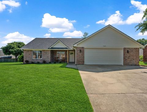 6998 Breezy Point Willis TX 77318