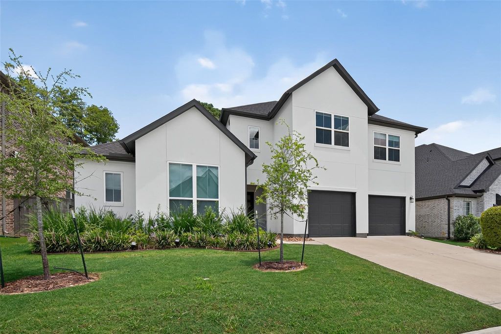 Photo of 9722 Dani Lake Drive, Tomball, TX 77375 (MLS # 96514155)
