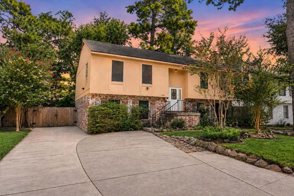 Photo of 23026 Harrowby Drive, Spring, TX 77373 (MLS # 88550359)