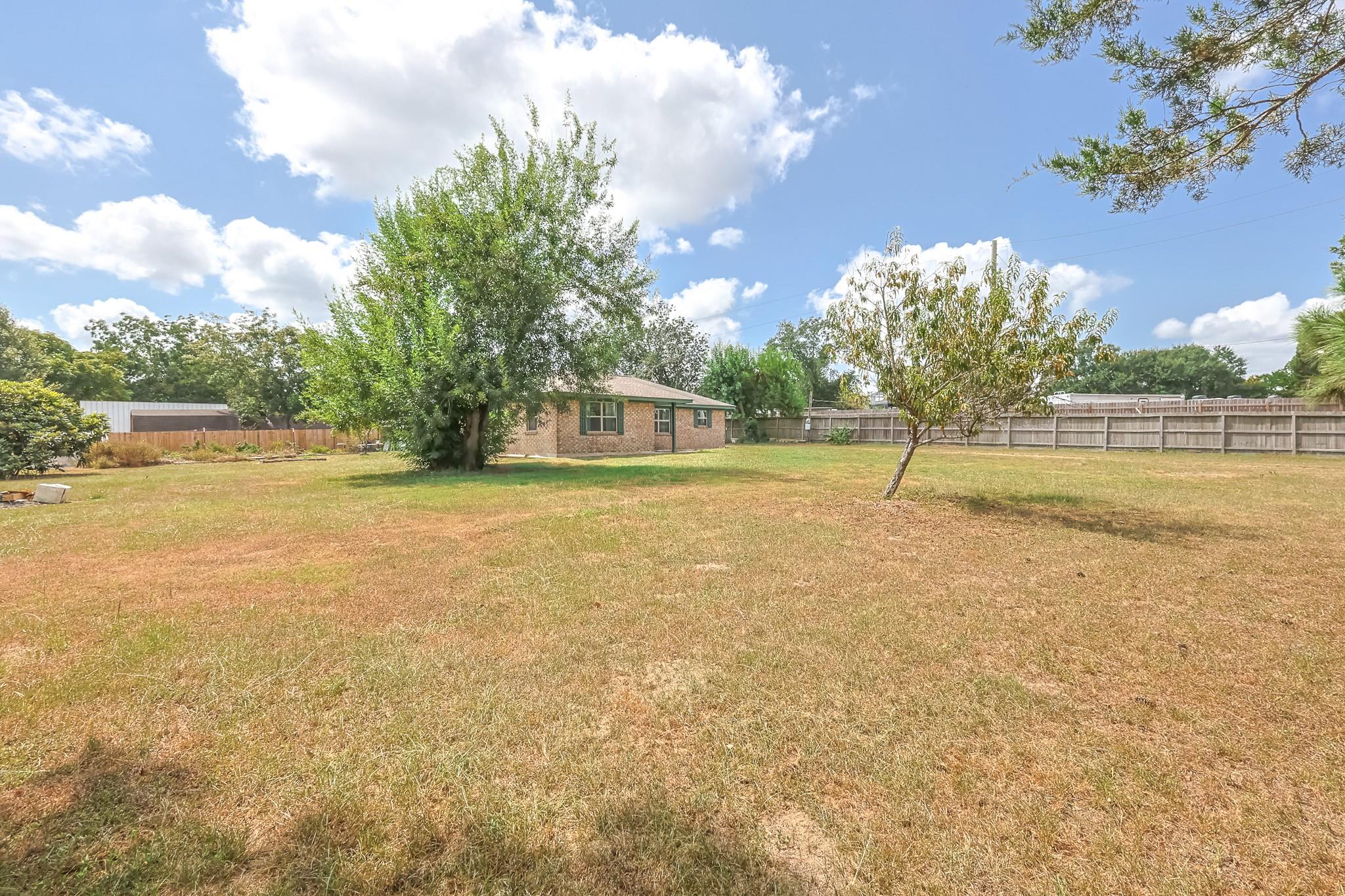 2934 Goodson Loop