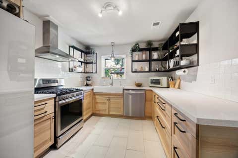 Photo of 4514 Warm Springs Road, Houston, TX 77035 (MLS # 91716246)