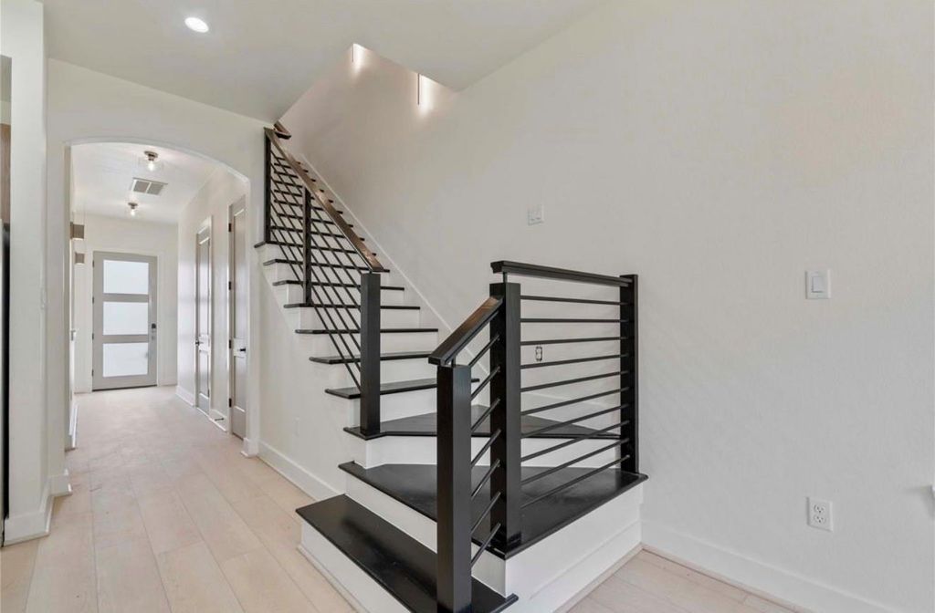 Photo of 7977 Angus St, Houston, TX 77028 (MLS # 40743828)
