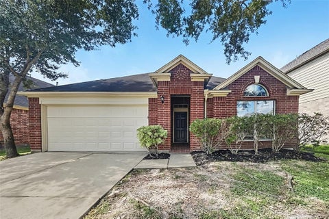 Photo of 2718 Darby Brook Drive, Fresno, TX 77545 (MLS # 73599206)