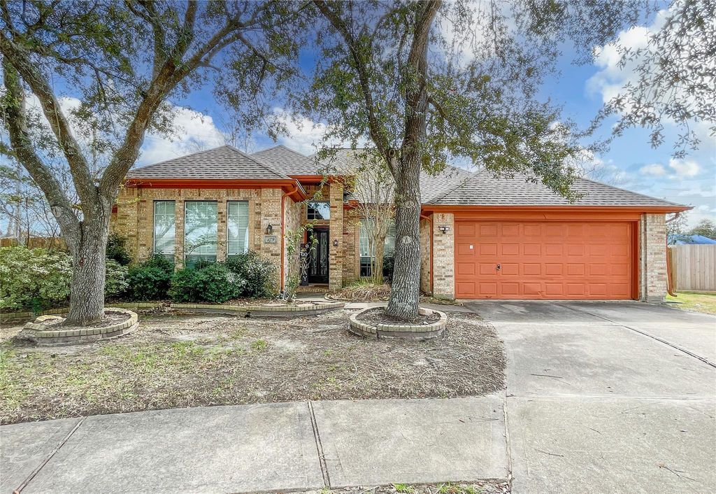 Photo of 179 Greenridge Circle, League City, TX 77573 (MLS # 42680296)