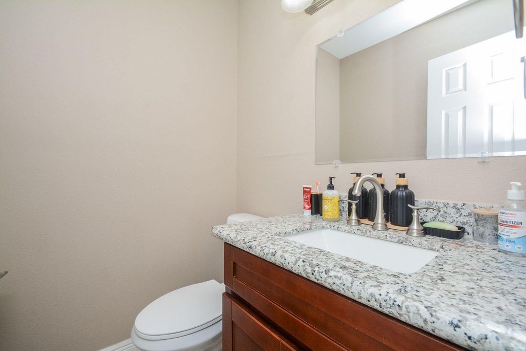 Photo of 1402 Chestnut Ridge Rd RD, Kingwood, TX 77339 (MLS # 55094419)