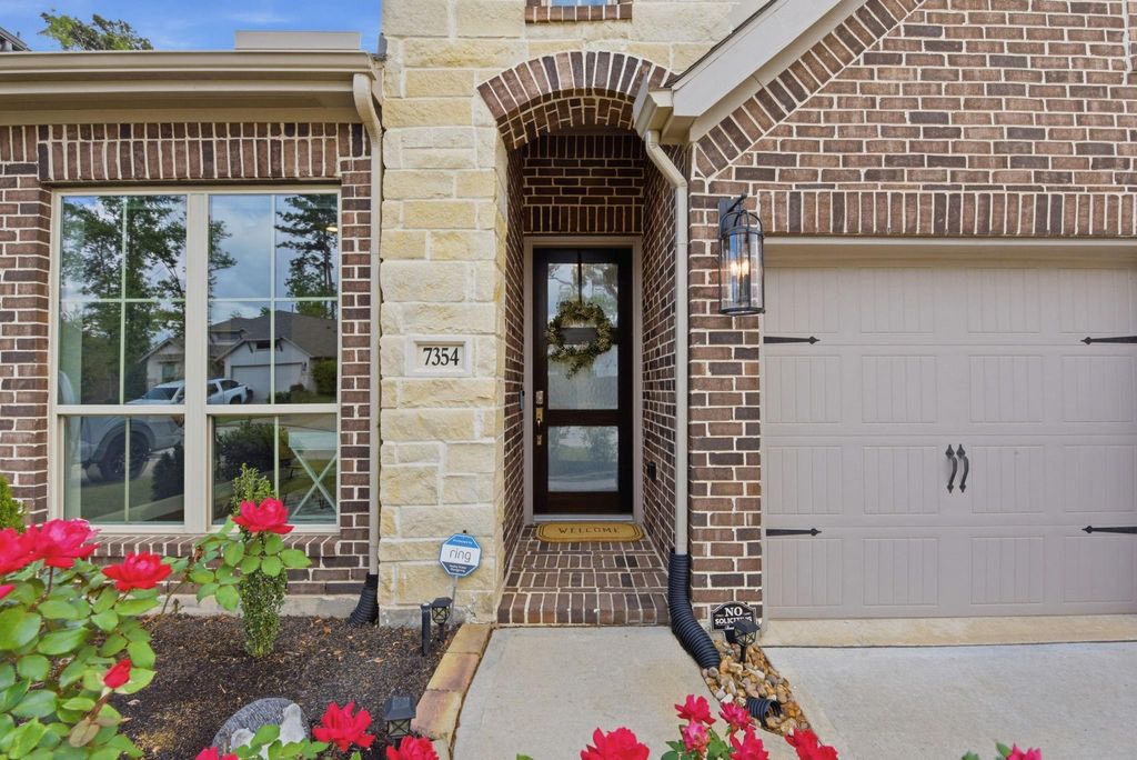 Photo of 7354 Mount Greylock Loop, Porter, TX 77365 (MLS # 42949652)