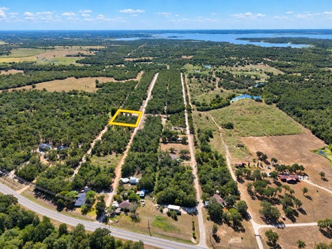 Photo of 7 Meadow Street, Somerville, TX 77879 (MLS # 47289794)