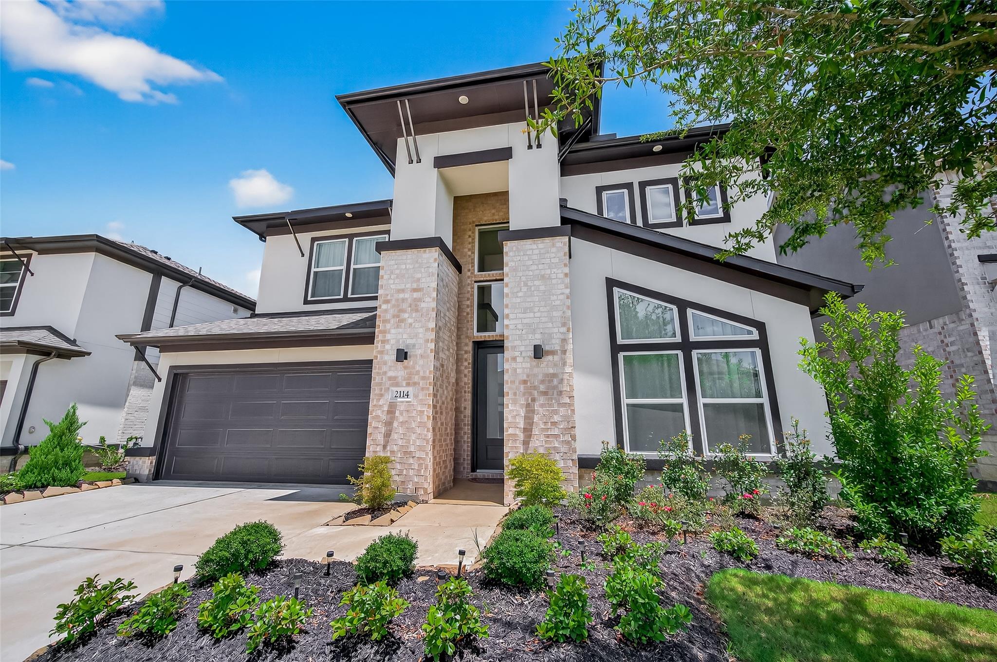 2114 Cool Greens Street