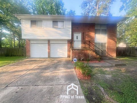 Photo of 2222 Riverford Drive, Houston, TX 77339 (MLS # 50329122)