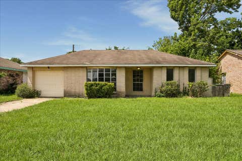 Photo of 4938 Glenridge Street, Houston, TX 77053 (MLS # 16608989)