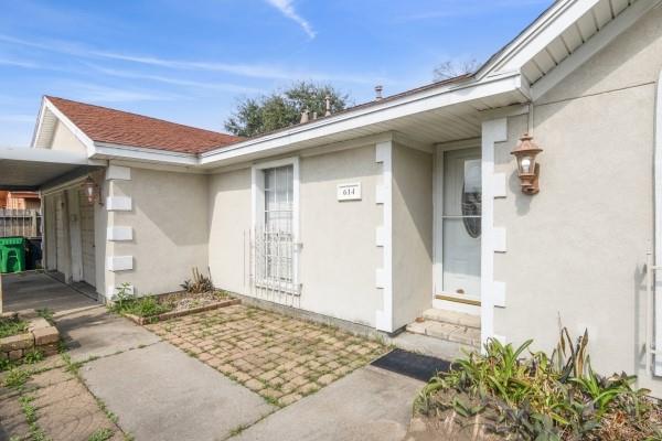 614 Meadowglen Drive