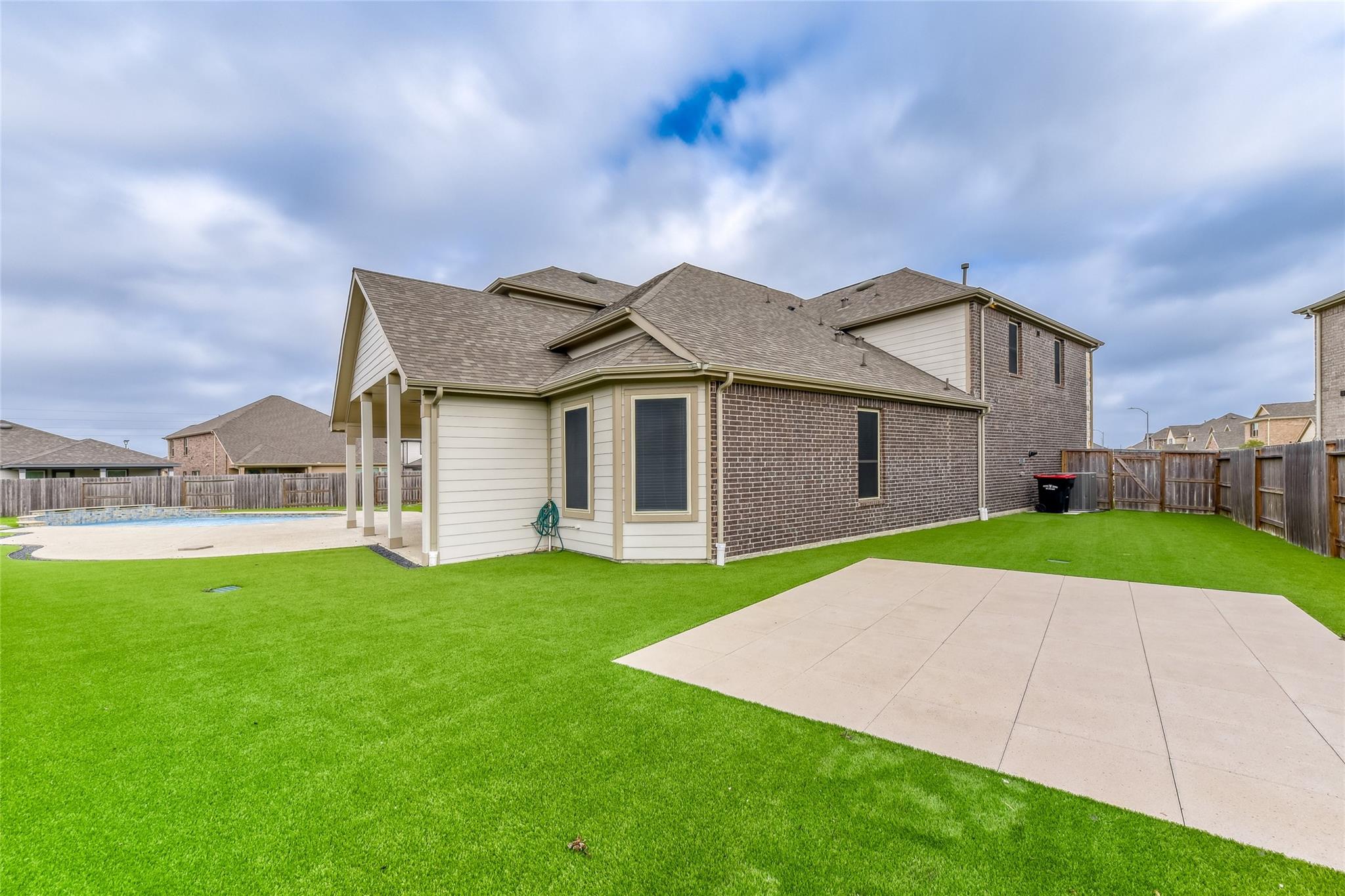 7603 Royal Oasis Lane