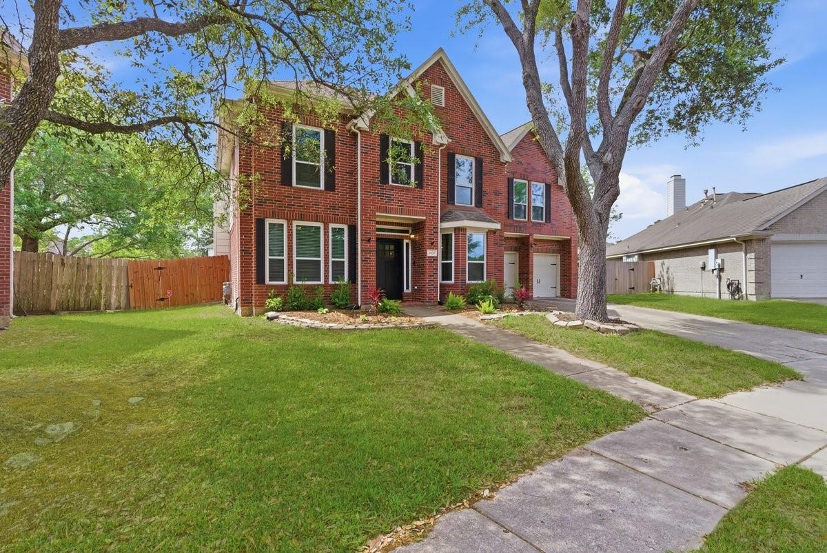3820 Lake View Drive