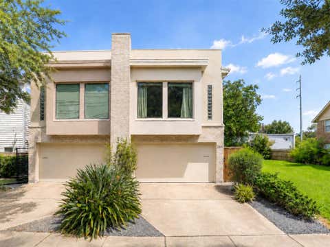 Townhouse For Sale - 2315 Park Street<br/> Harris County, Houston, TX 77019
