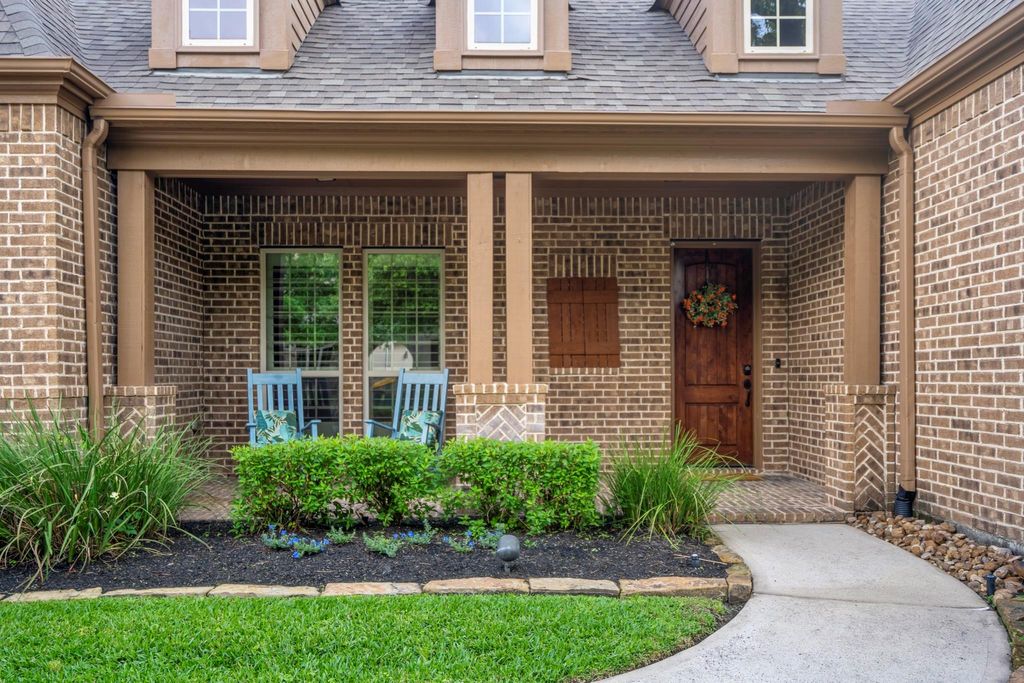 Photo of 138 Monterrey Bend, Montgomery, TX 77316 (MLS # 2127534)