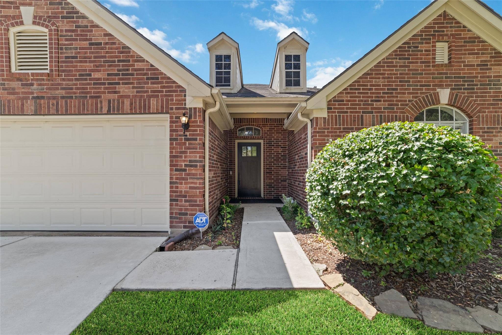 15231 Bridge Oak Lane