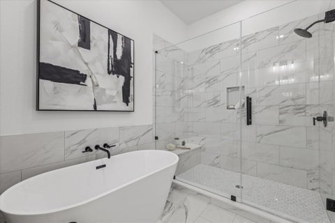 Photo of 5622 Azores Ln, Houston, TX 77091 (MLS # 16590254)