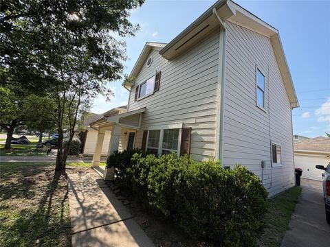 Photo of 19830 Hidden Shadow Lane, Cypress, TX 77433 (MLS # 74180782)