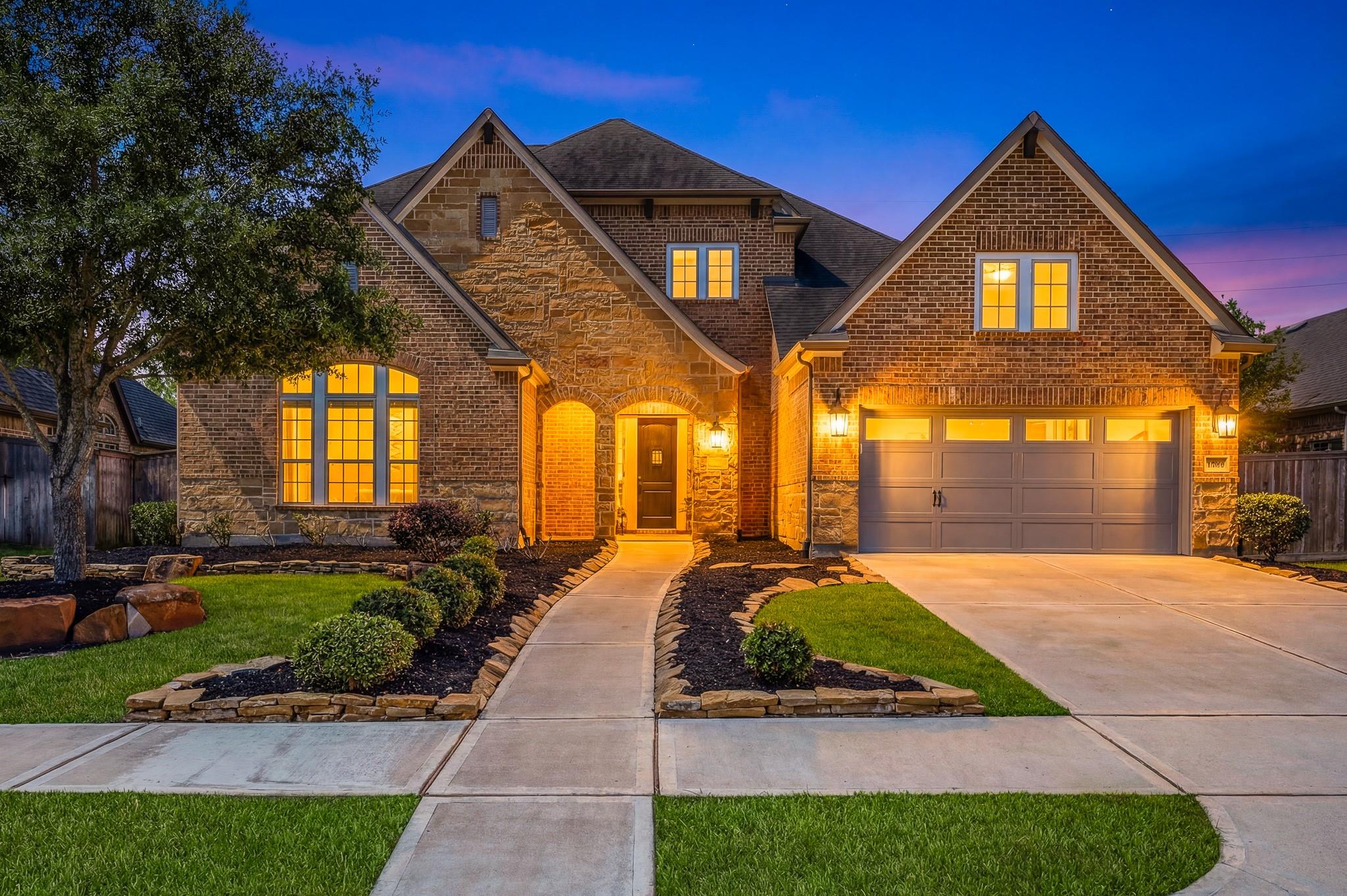 2418 Sandhill Crest Lane