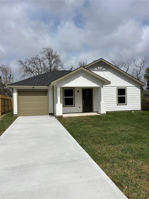 Apartment For Sale - 2622 Rosalee Street<br/> La Marque, TX 77568