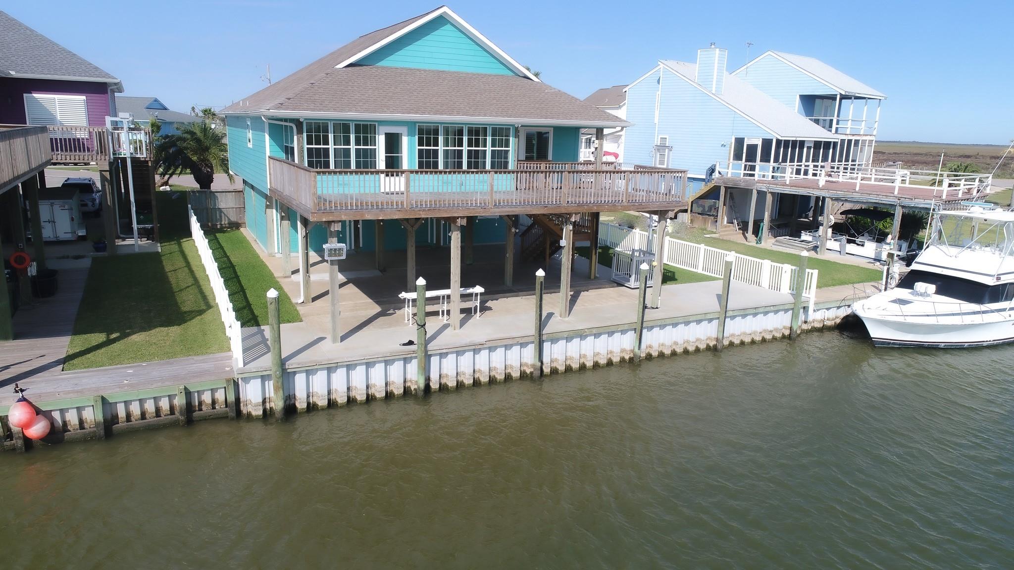 1682 Blue Water Drive Drive