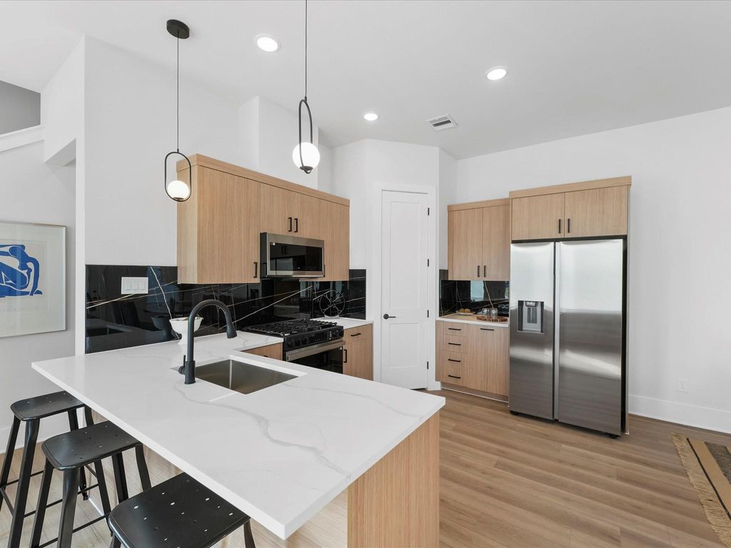 Photo of 5310 Teodoro Lane, Houston, TX 77091 (MLS # 10439577)