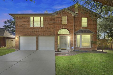 Photo of 4911 Silver Fox Drive, Houston, TX 77066 (MLS # 97903900) Photo of 4911 Silver Fox Drive, Houston, TX 77066 (MLS # 97903900)