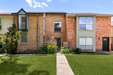 Photo of 9263 Westwood Village Drive #50, Houston, TX 77036 (MLS # 61052265)