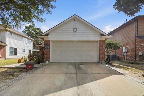 Photo of 13106 Cherryglade Court, Houston, TX 77044 (MLS # 80123859)
