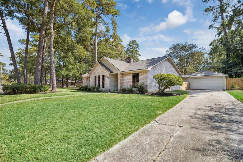 Photo of 2222 Oak Shores Drive, Kingwood, TX 77339 (MLS # 37787717)