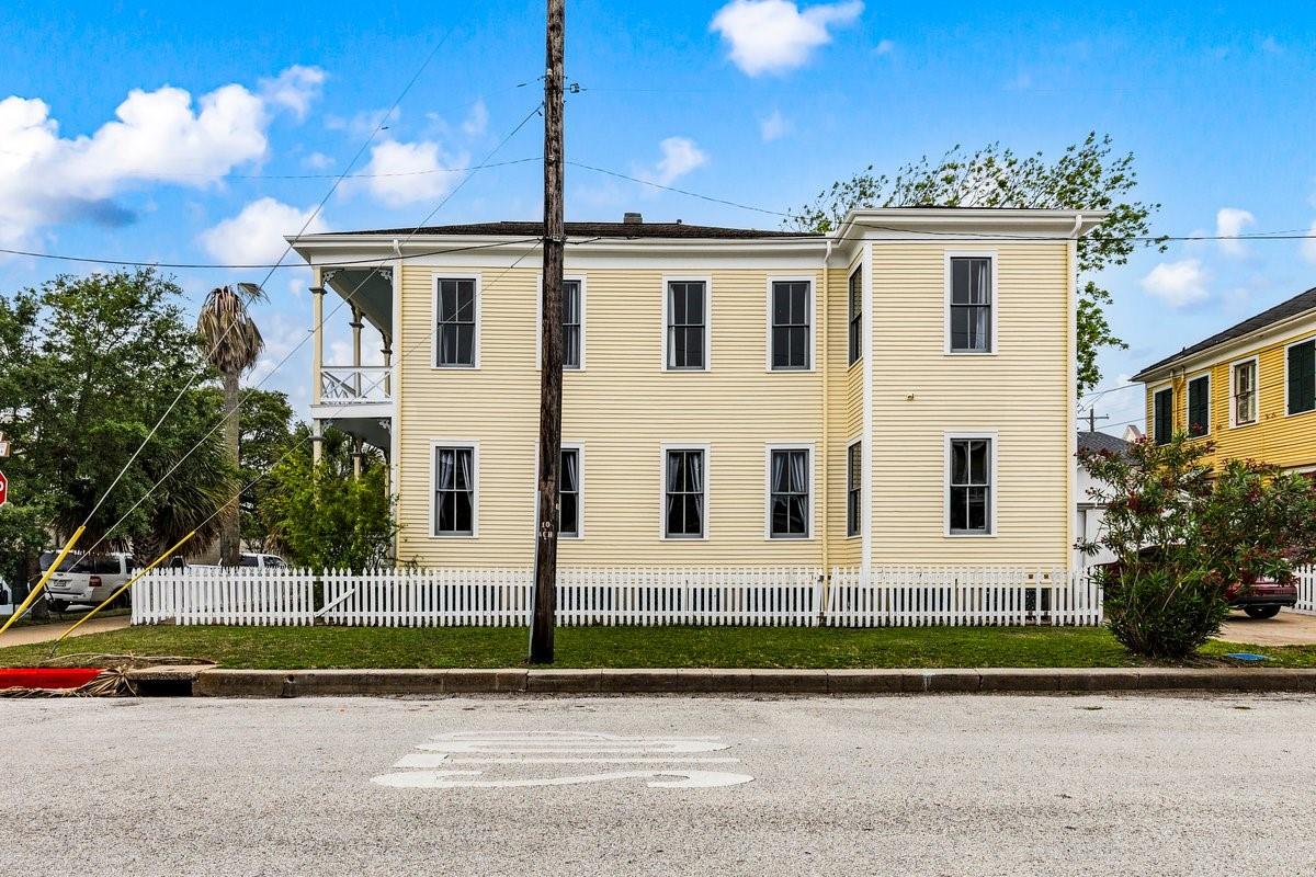 2002 Ave K