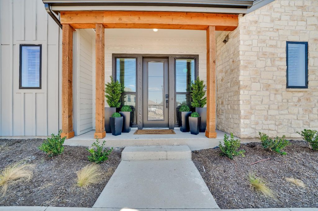 Photo of 1601 Mustang Drive, Marble Falls, TX 78654 (MLS # 66025045)
