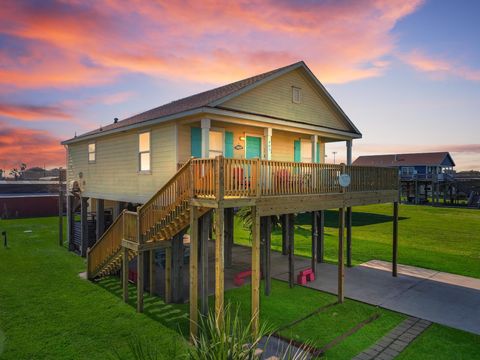 Photo of 905 Sage Road, Crystal Beach, TX 77650 (MLS # 5521205)