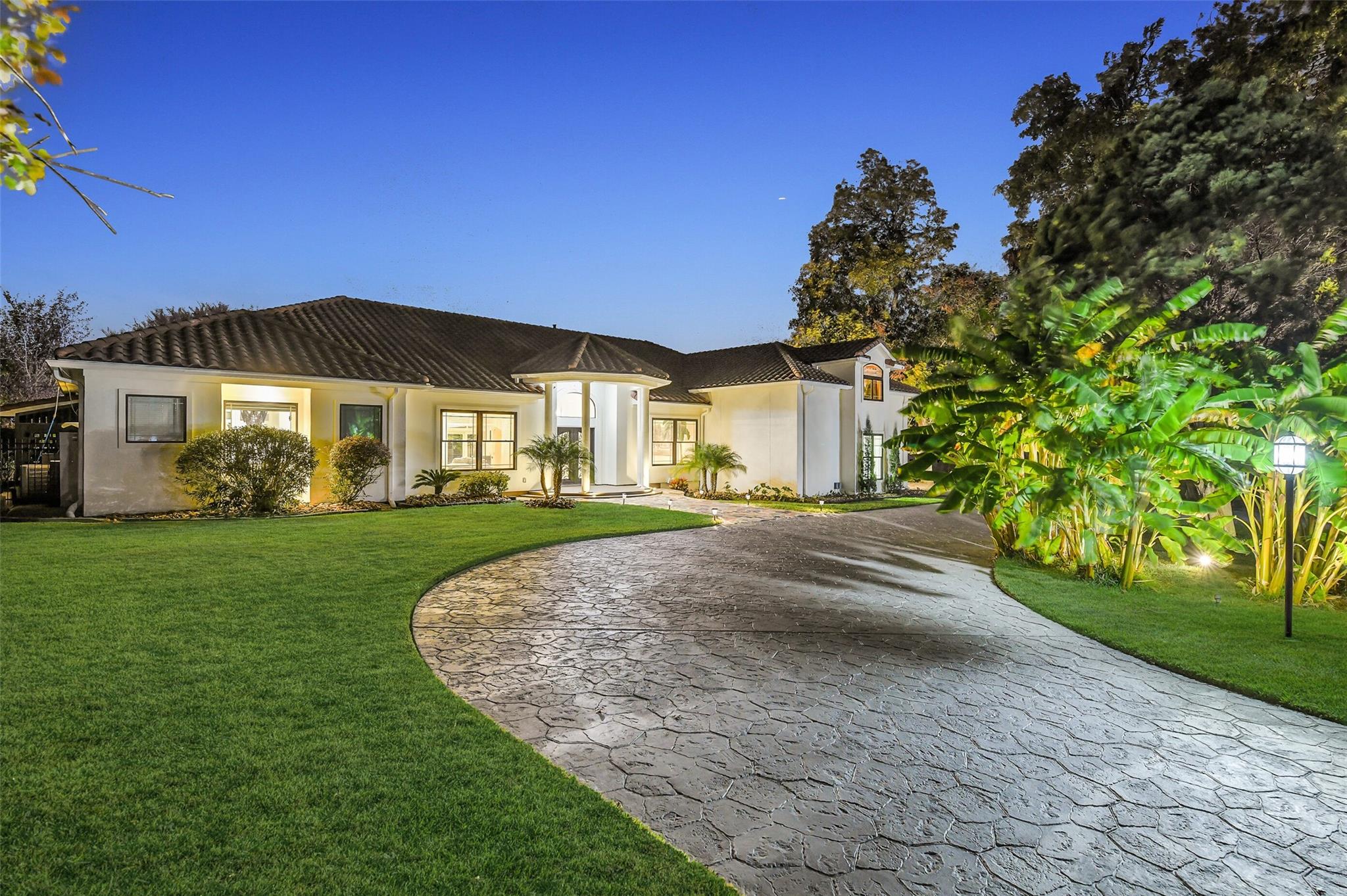 66 Lake Estates Drive