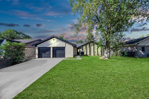 Photo of 9743 Santa Monica Boulevard, Houston, TX 77089 (MLS # 3730523)