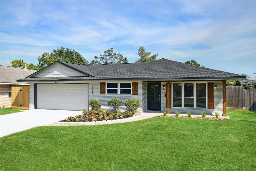 Photo of 1834 Millwood Drive, Houston, TX 77008 (MLS # 32060648)