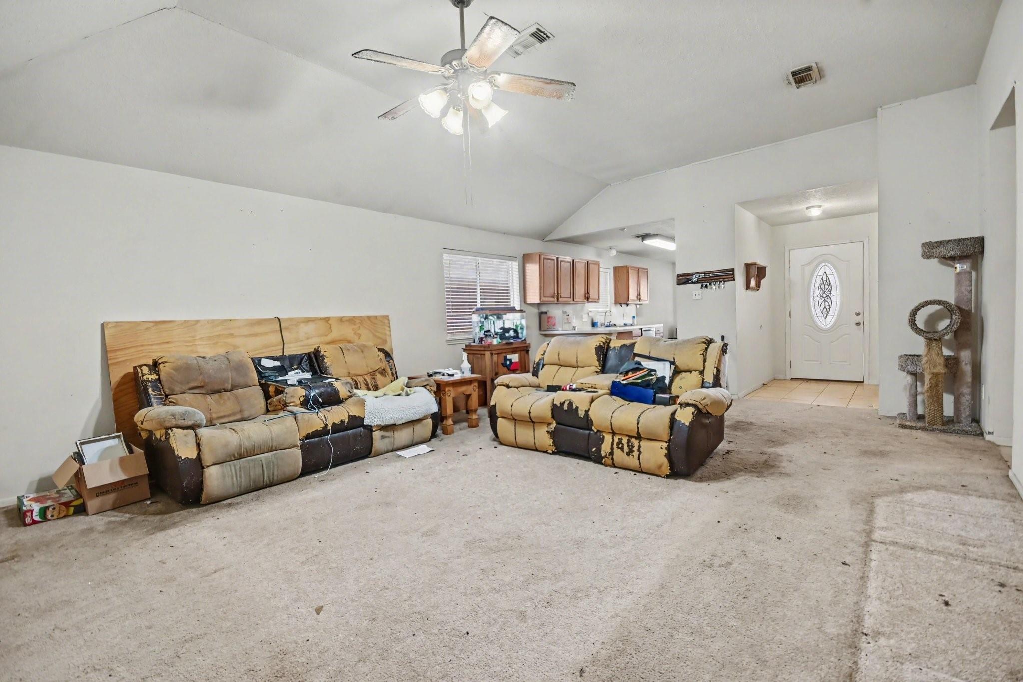 2914 Overland Trail