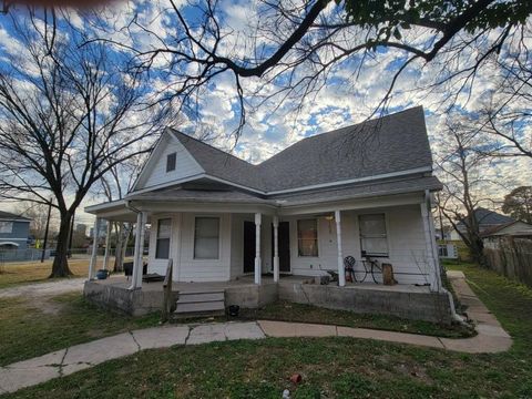 Photo of 1905 Chapman Street, Houston, TX 77009 (MLS # 45241694)