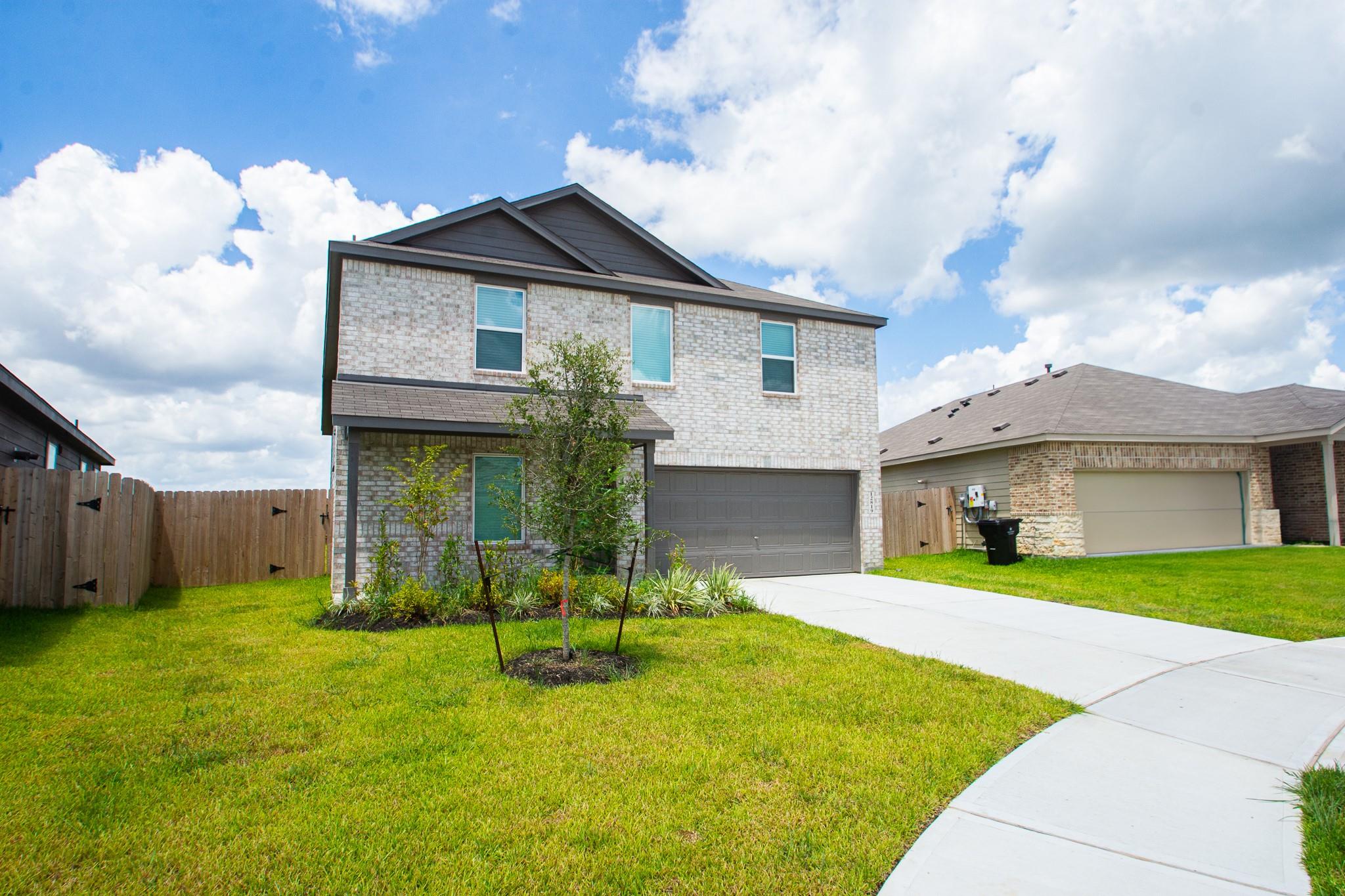 12819 Ivy Creek Ct