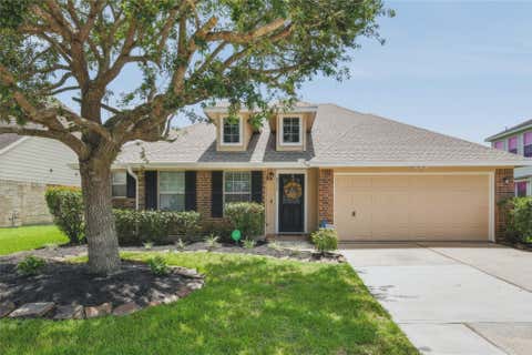 Homes For Sale - 6414 Larrycrest Drive<br/> Pearland, TX 77584