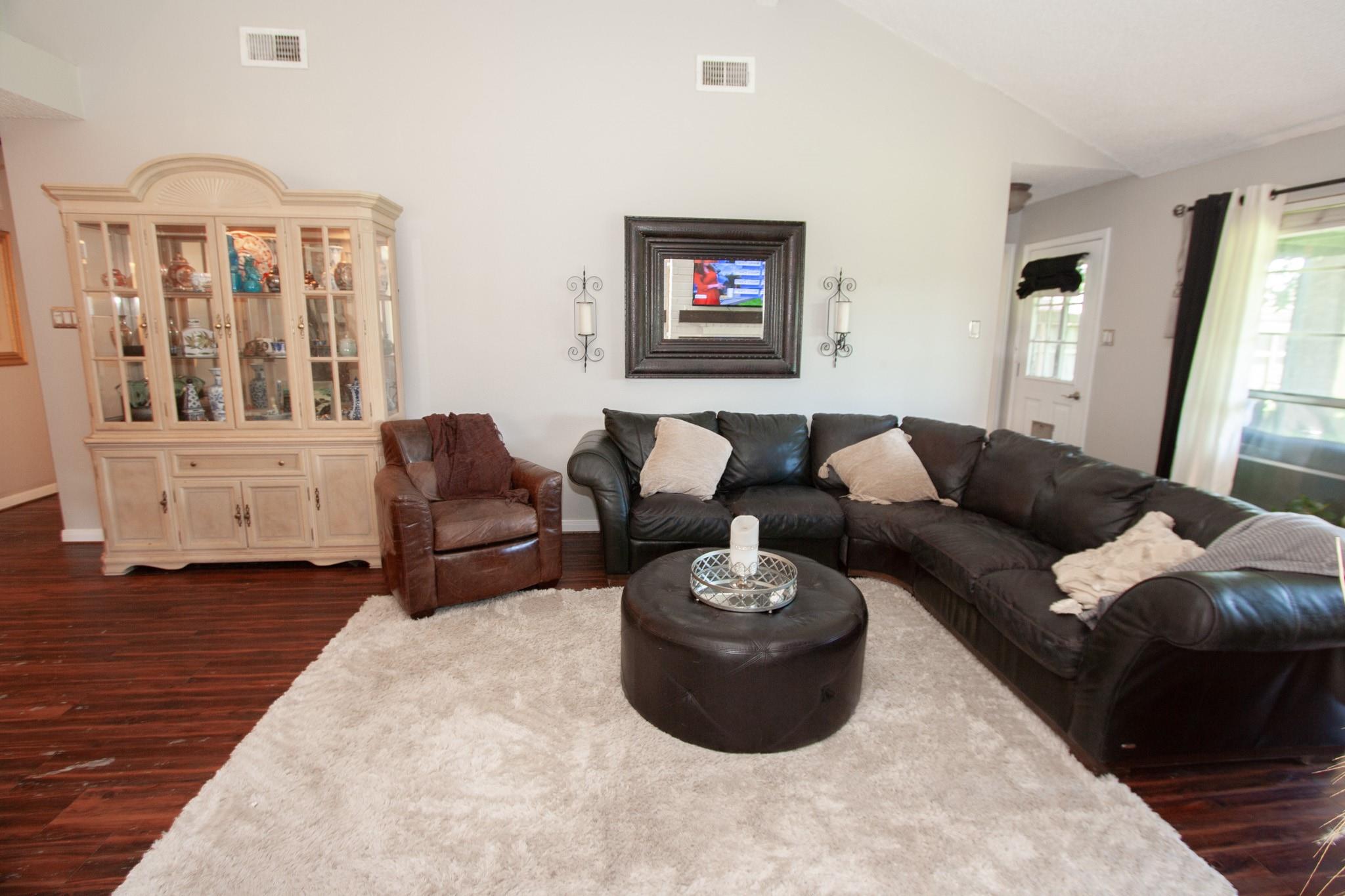 2711 Holly Springs Drive