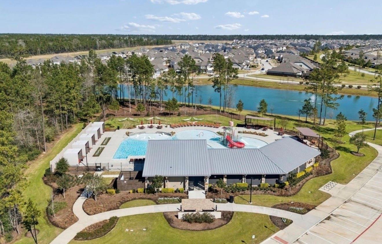 16007 Tangled Vine Lane
