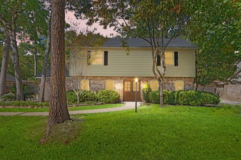 Photo of 6530 Pebble Beach Drive, Houston, TX 77069 (MLS # 18077792)