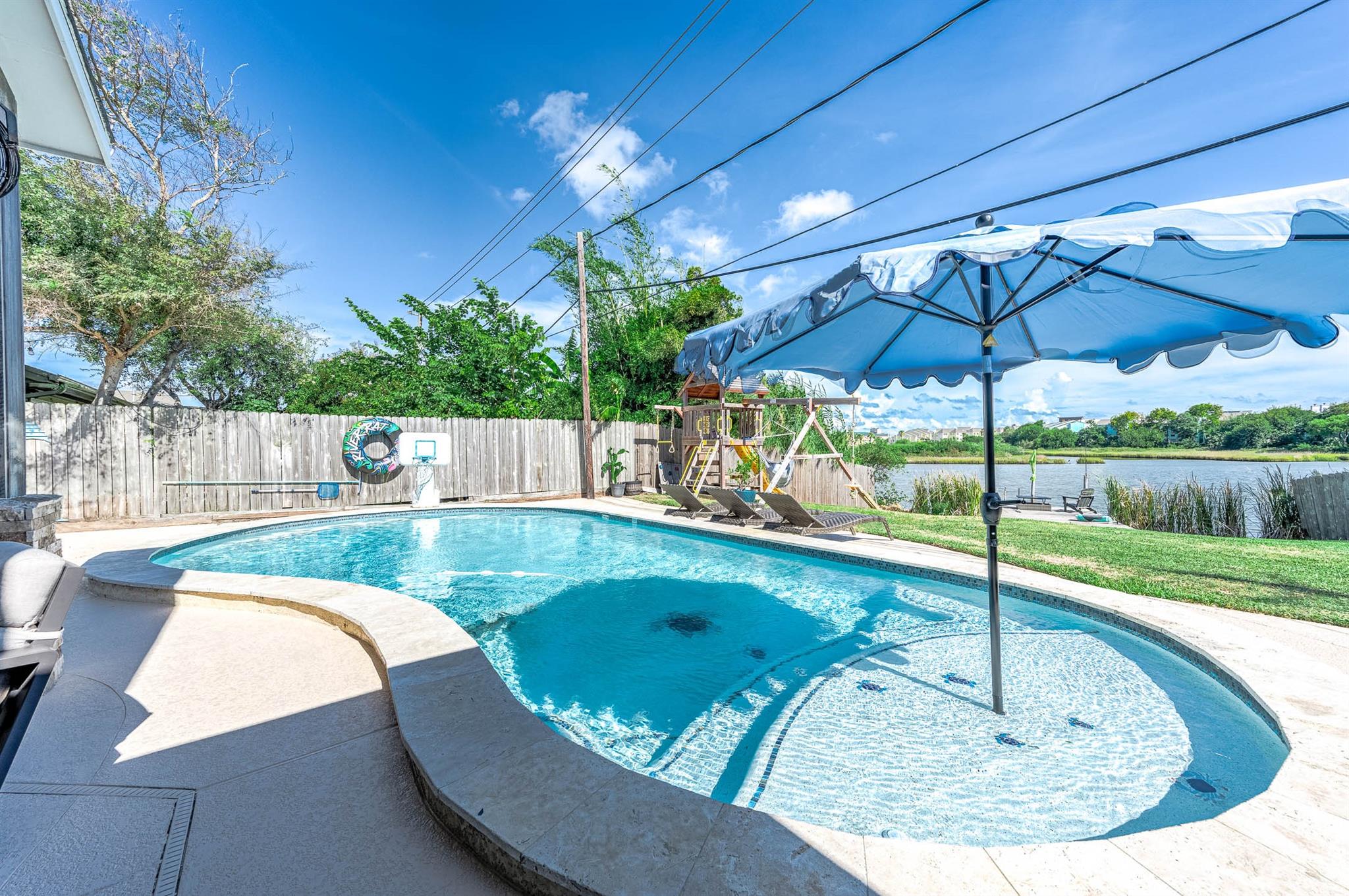 6513 Golf Crest Drive