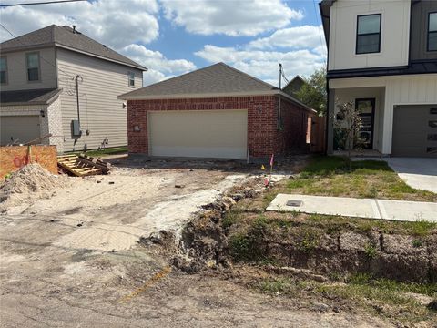 Photo of 7986 Angus Street, Houston, TX 77028 (MLS # 31768904)