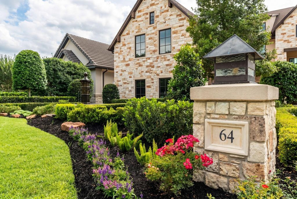 Photo of 64 Benthaven W, Montgomery, TX 77356 (MLS # 45911540)