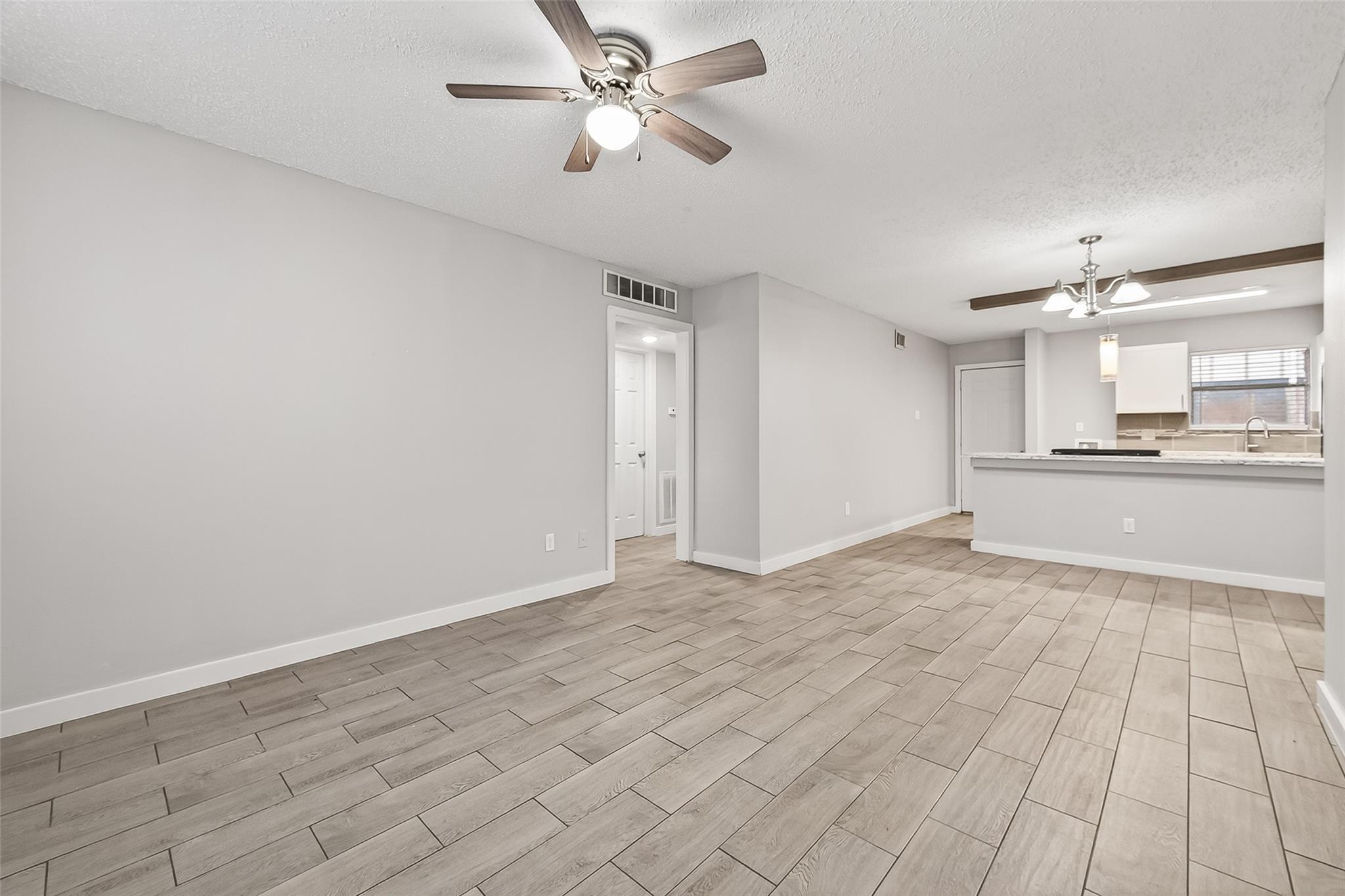 1230 Shadowdale Drive 17