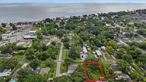 Photo of 4714 1st Street, Bacliff, TX 77518 (MLS # 14720741)