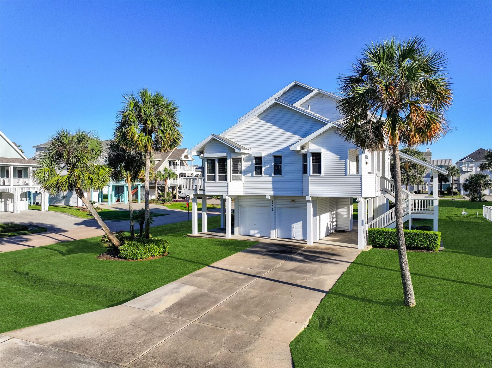 14407 Spyglass Circle