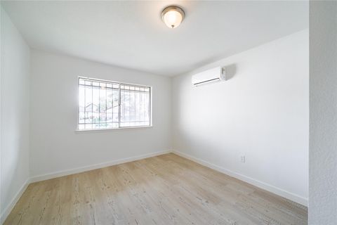 Photo of 12302 Kitty Brook Drive, Houston, TX 77071 (MLS # 25428570)